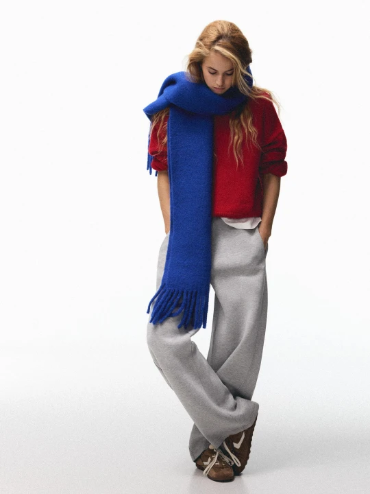 Zdjęcie produktu Bershka Gruby Szal Z Frędzlami Kobieta 0-046