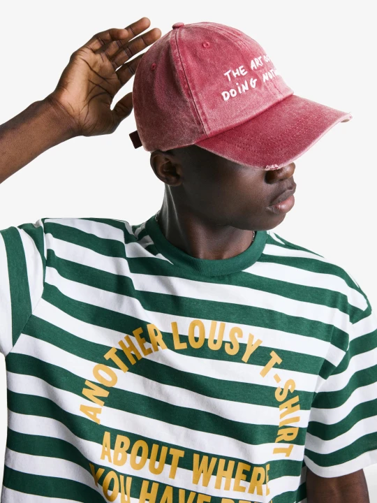Zdjęcie produktu Bershka Haftowana Czapka Mężczyzna Bordowy