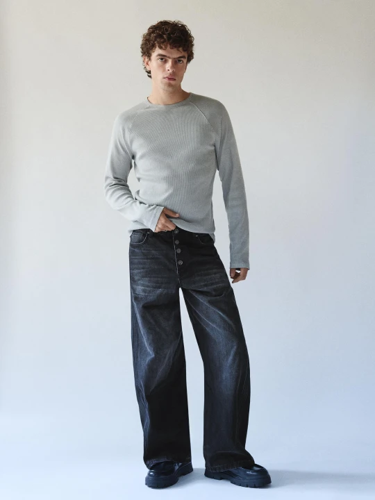 Zdjęcie produktu Bershka Jeansy Bootcut Mężczyzna Czarny