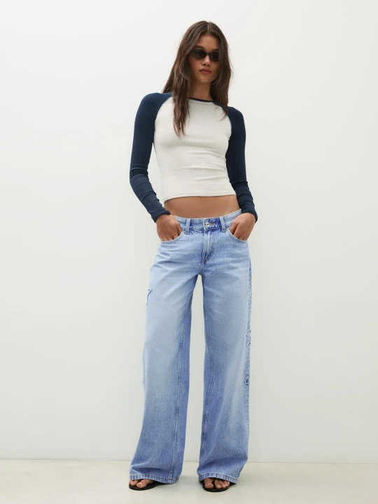 Zdjęcie produktu Bershka Jeansy Boyfriend W Gwiazdy Kobieta Jasnoniebieski
