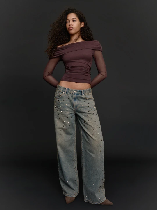 Zdjęcie produktu Bershka Jeansy Boyfriend Z Niskim Stanem I Ćwiekami Kobieta Wyblakły Niebieski
