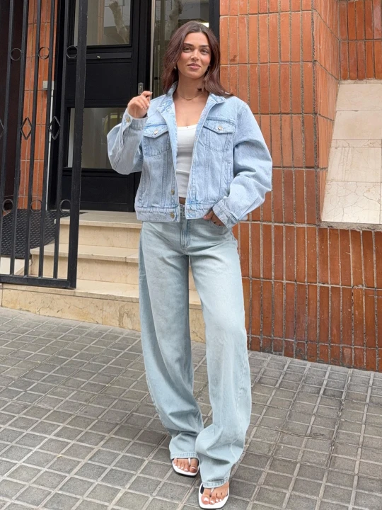 Zdjęcie produktu Bershka Jeansy O Kroju Baggy Barrel Z Niskim Stanem Kobieta Wyblakły Niebieski