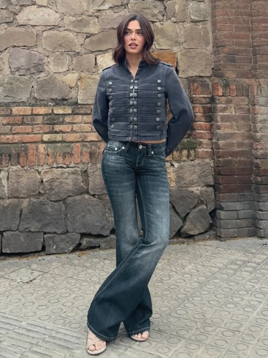 Zdjęcie produktu Bershka Jeansy O Kroju Baggy I Flare Kobieta Wyblakły Niebieski