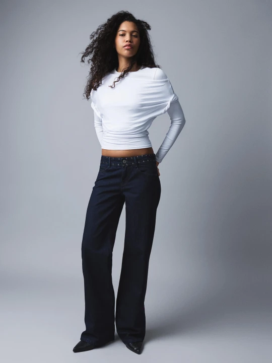 Zdjęcie produktu Bershka Jeansy O Kroju Baggy Z Niskim Stanem I Ćwiekami Kobieta Granatowy