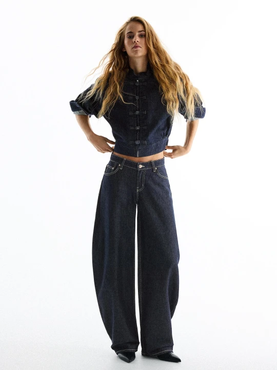 Zdjęcie produktu Bershka Jeansy O Kroju Barrel Z Wysokim Stanem Kobieta Granatowy