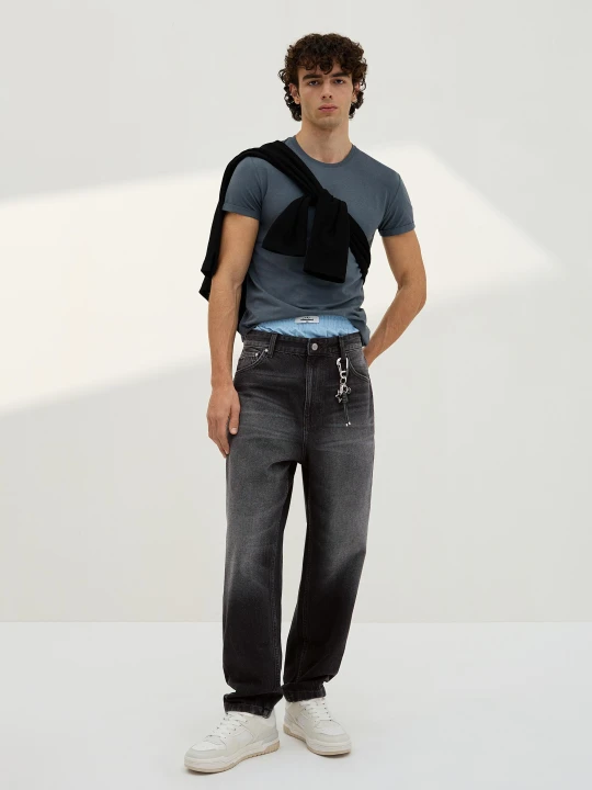 Zdjęcie produktu Bershka Jeansy O Kroju Loose Mężczyzna Czarny
