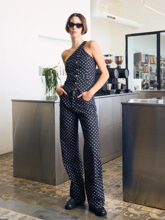 Zdjęcie produktu Bershka Jeansy O Kroju Straight Z Wysokim Stanem W Kropki Kobieta Granatowy