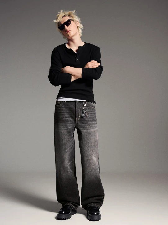 Zdjęcie produktu Bershka Jeansy O Kroju Super Baggy Mężczyzna Czarny