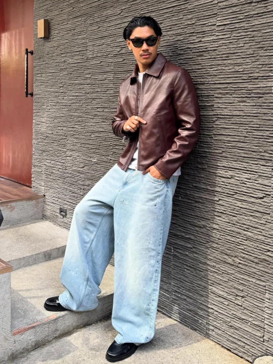 Zdjęcie produktu Bershka Jeansy O Kroju Super Baggy Mężczyzna Wyblakły Niebieski
