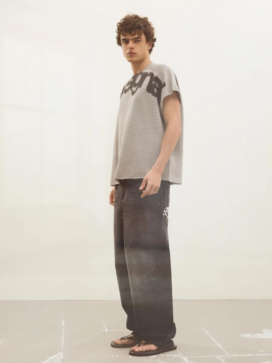 Zdjęcie produktu Bershka Jeansy O Kroju Super Baggy Z Haftem Mężczyzna Czarny