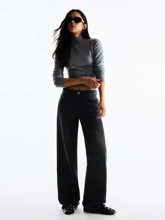 Zdjęcie produktu Bershka Jeansy O Kroju Wide Straight Z Wysokim Stanem Kobieta Czarny