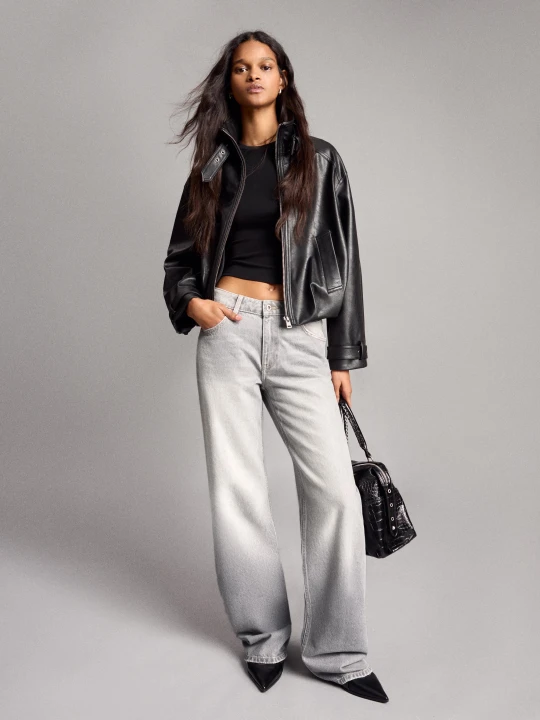 Zdjęcie produktu Bershka Jeansy O Kroju Wide Straight Z Wysokim Stanem Kobieta Szary