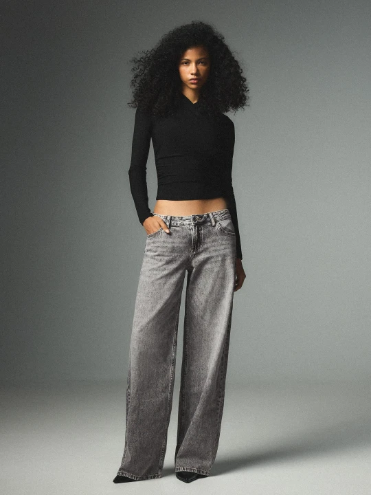 Zdjęcie produktu Bershka Jeansy Wide Leg Z Niskim Stanem Kobieta Szary