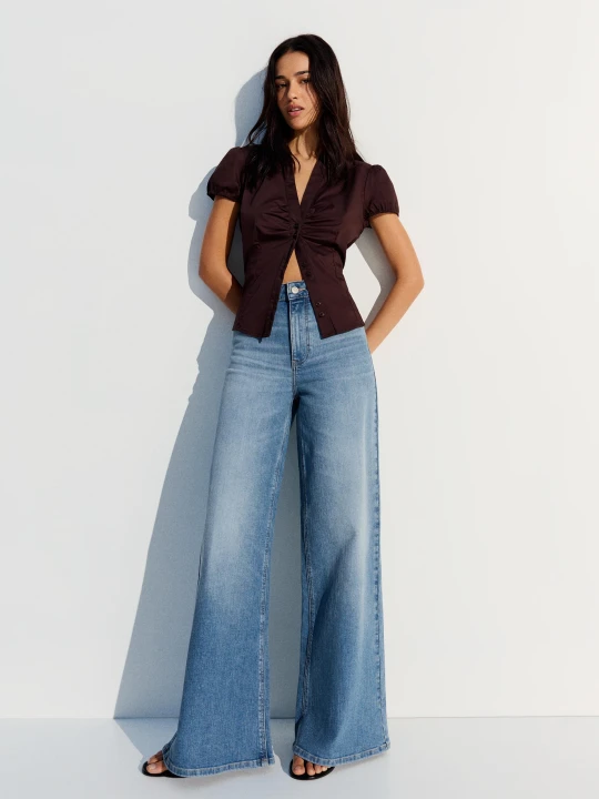 Zdjęcie produktu Bershka Jeansy Wide Leg Z Wysokim Stanem Kobieta Wyblakły Niebieski