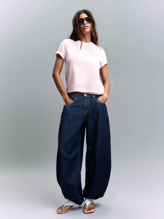 Zdjęcie produktu Bershka Jeansy Wide O Kroju Balloon Z Niskim Stanem Kobieta Niebieski