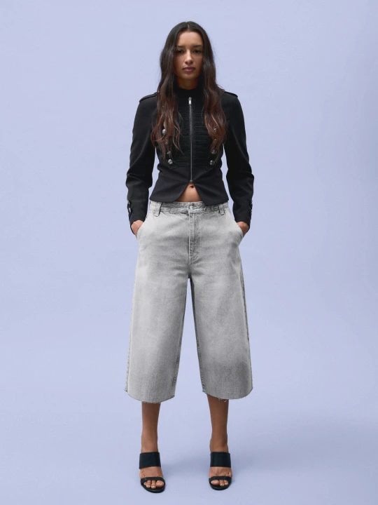 Zdjęcie produktu Bershka Jortsy O Kroju Skater Z Denimu Kobieta Szary