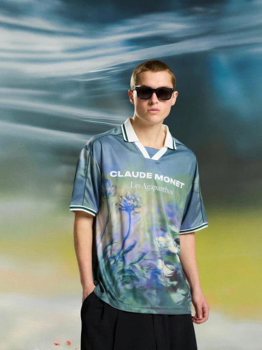 Zdjęcie produktu Bershka Koszulka Polo Claude Monet Les Agapanthes Z Krótkim Rękawem Mężczyzna Zielony