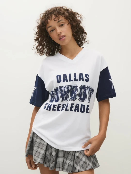 Zdjęcie produktu Bershka Koszulka Z Krótkim Rękawem Dallas Cowboy Cheerleaders Kobieta Biały Złamany
