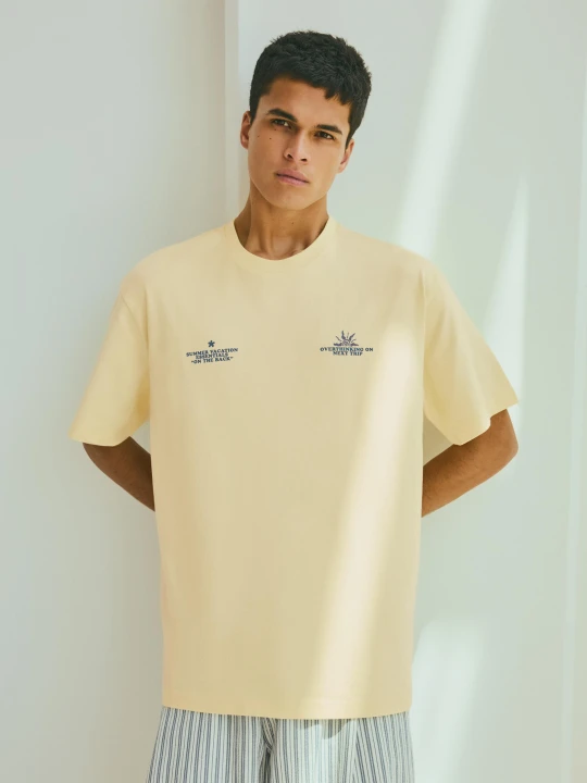 Zdjęcie produktu Bershka Koszulka Z Krótkim Rękawem I Nadrukiem Mężczyzna Żółty