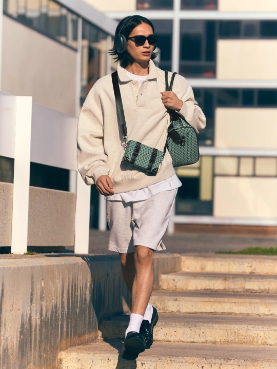Zdjęcie produktu Bershka Kuferek Z Monogramem Mężczyzna Zielony