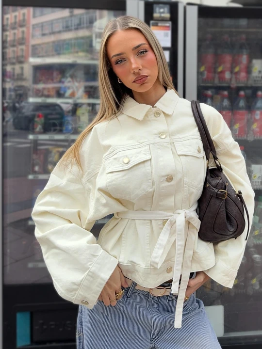 Zdjęcie produktu Bershka Kurtka Jeansowa Oversize Kobieta Kremowy