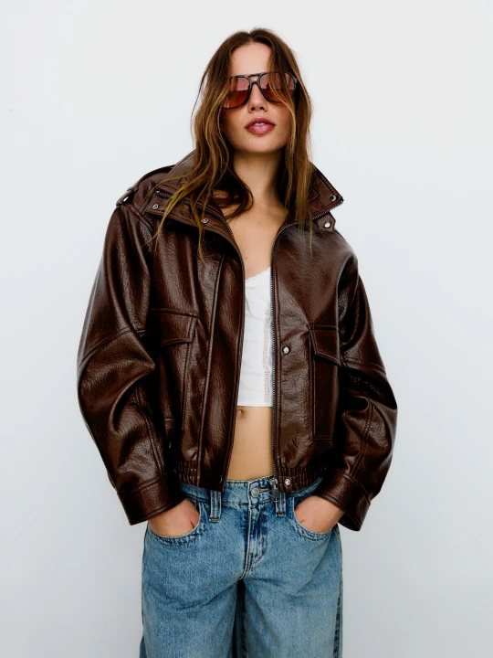 Zdjęcie produktu Bershka Kurtka Ze Sztucznej Skóry Ze Stójką Kobieta Brązowy
