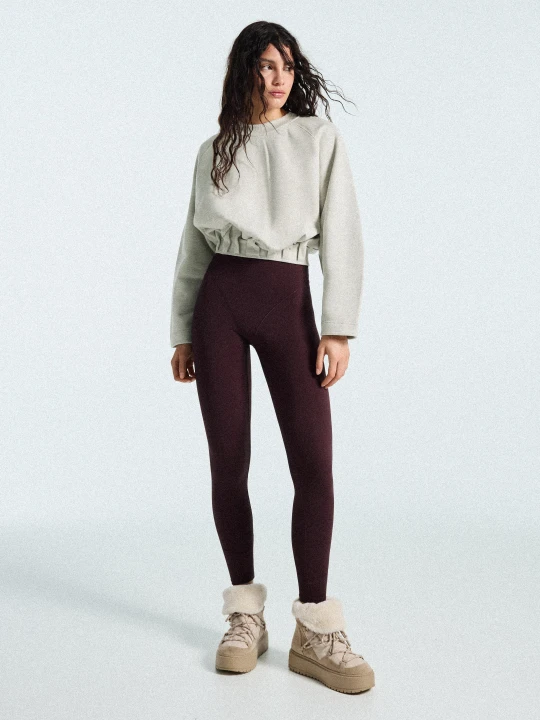 Zdjęcie produktu Bershka Legginsy, Tkanina Techniczna, Oddychające I Szybkoschnące Kobieta Fioletowy
