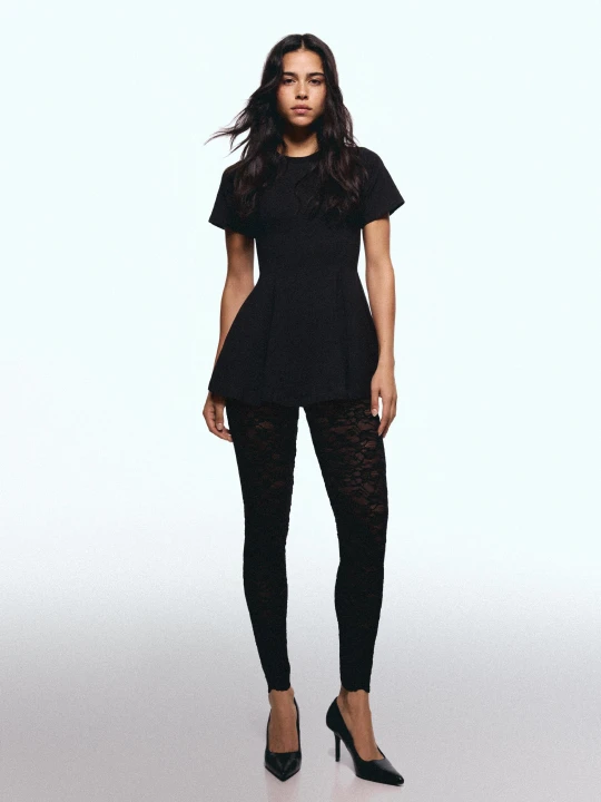 Zdjęcie produktu Bershka Legginsy Z Koronki Kobieta Czarny
