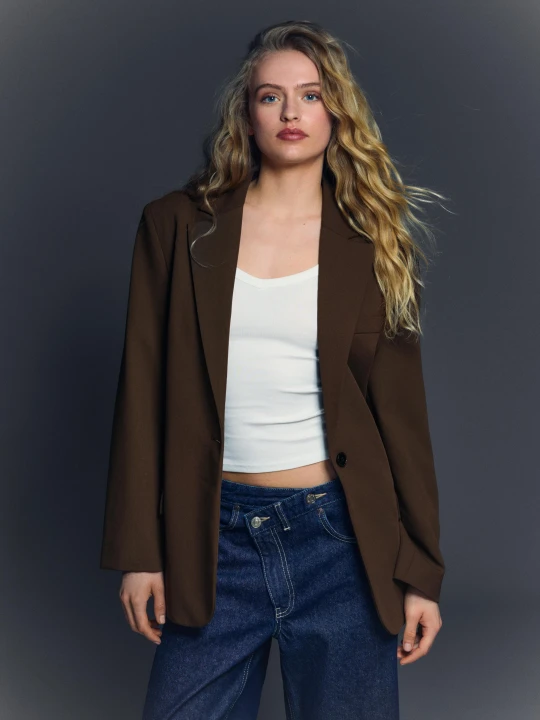 Zdjęcie produktu Bershka Marynarka Z Klamrą Z Tyłu Kobieta Brązowy