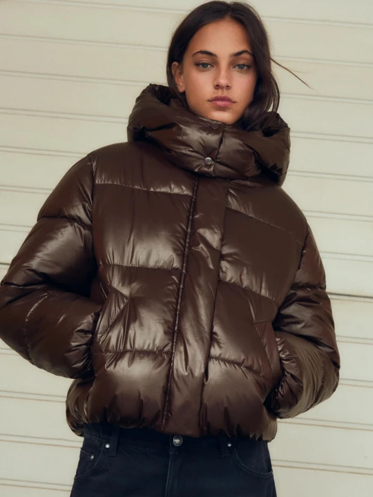 Zdjęcie produktu Bershka Oversizowa Pikowana Kurtka Z Kapturem Kobieta Brązowy
