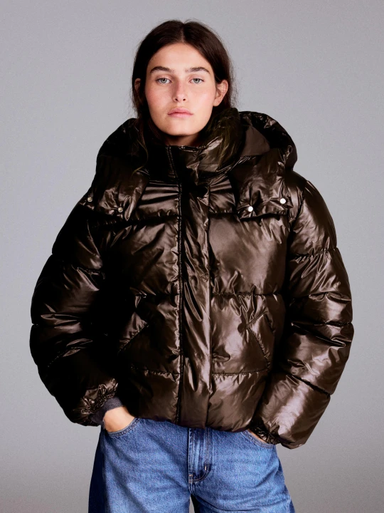 Zdjęcie produktu Bershka Oversizowa Pikowana Kurtka Z Kapturem Kobieta Brązowy