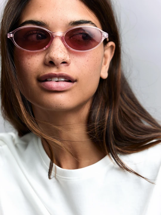 Zdjęcie produktu Bershka Owalne Okulary Przeciwsłoneczne Z Oprawką Kobieta Różowy