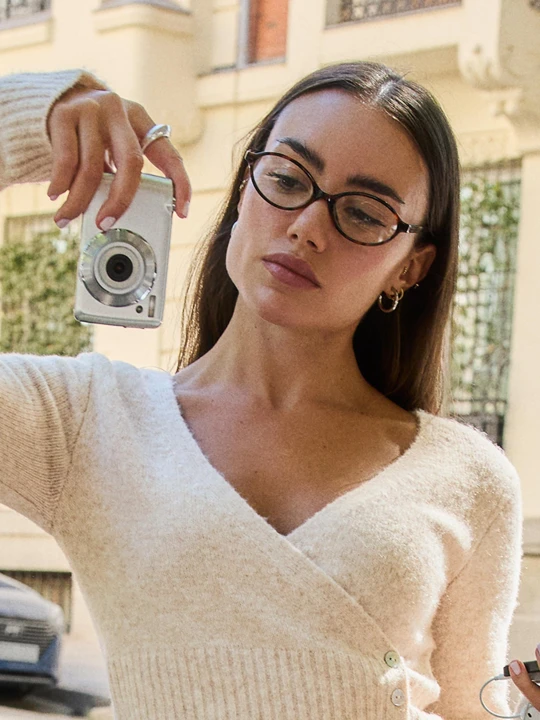 Zdjęcie produktu Bershka Owalne Okulary W Oprawkach Z Tworzywa Kobieta Brązowy