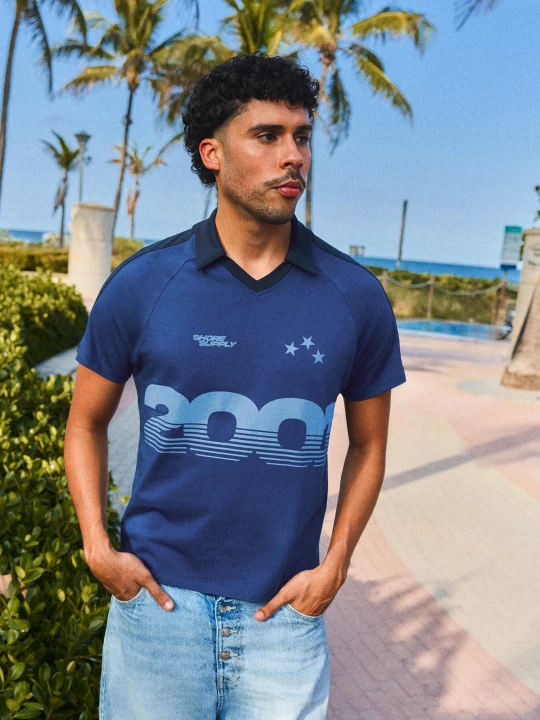 Zdjęcie produktu Bershka Polo Z Nadrukiem Retro Mężczyzna Granatowy