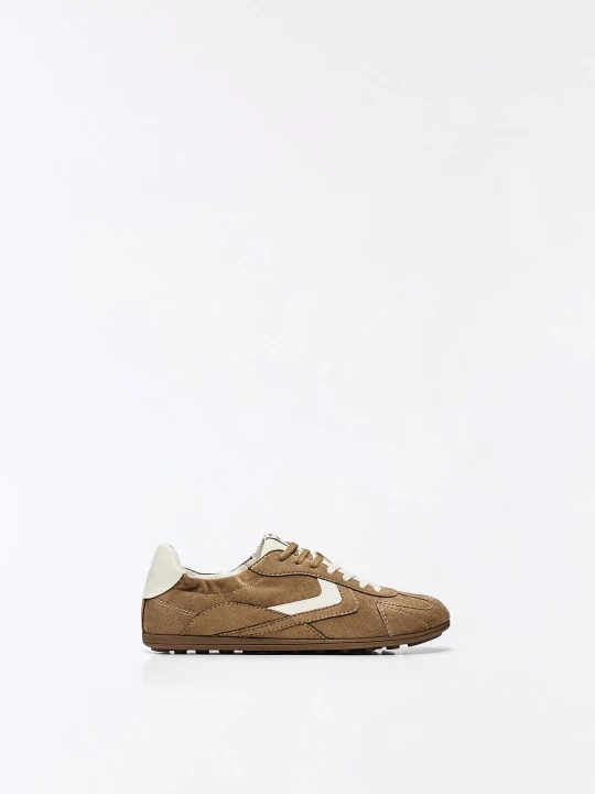 Zdjęcie produktu Bershka Retro Buty Sportowe Na Cienkiej Podeszwie Kobieta Piaskowy