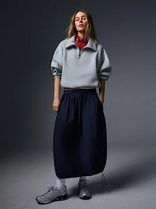 Zdjęcie produktu Bershka Spódnica Midi Parachute Kobieta Granatowy
