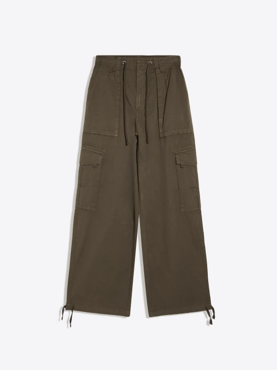Zdjęcie produktu Bershka Spodnie Cargo Parachute Kobieta Ciemnobeżowy