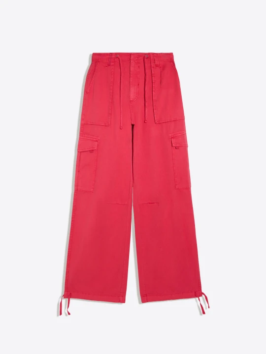 Zdjęcie produktu Bershka Spodnie Cargo Parachute Kobieta Czerwony