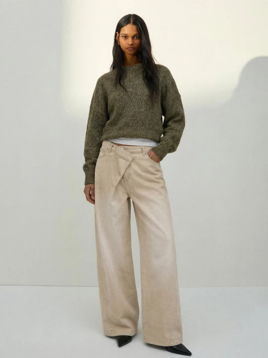 Zdjęcie produktu Bershka Spodnie O Kroju Barrel Kobieta Beżowy