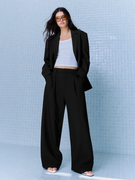Zdjęcie produktu Bershka Spodnie Szerokie Z Dwuwarstwowej Tkaniny Kobieta Czarny