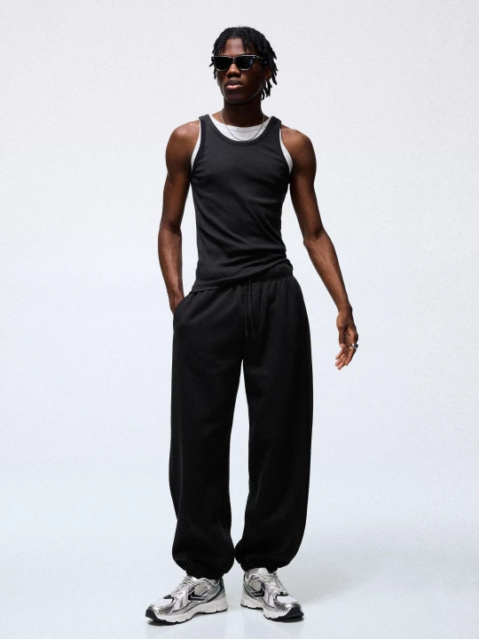 Zdjęcie produktu Bershka Spodnie Typu Jogger Mężczyzna Czarny