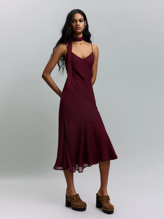 Zdjęcie produktu Bershka Sukienka Mini Z Apaszką Kobieta Rubinowy