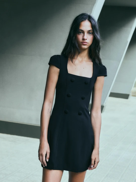 Zdjęcie produktu Bershka Sukienka Mini Z Krótkim Rękawem I Guzikami Kobieta Czarny
