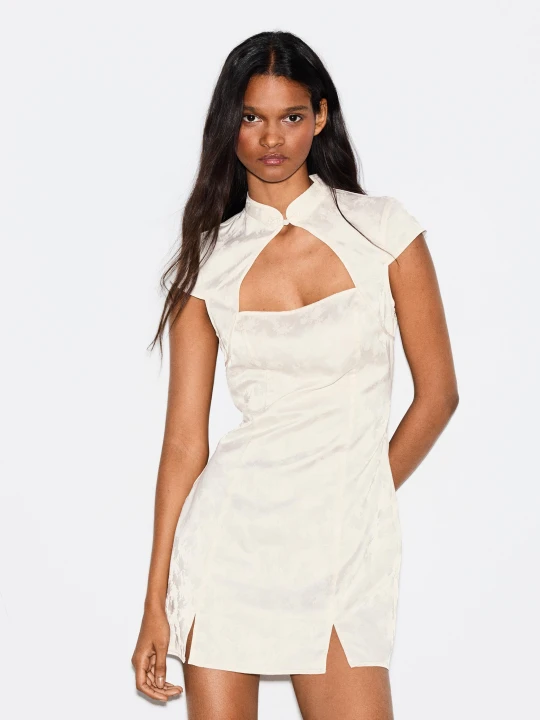 Zdjęcie produktu Bershka Sukienka Mini Z Satyny I Żakardu Kobieta Biały