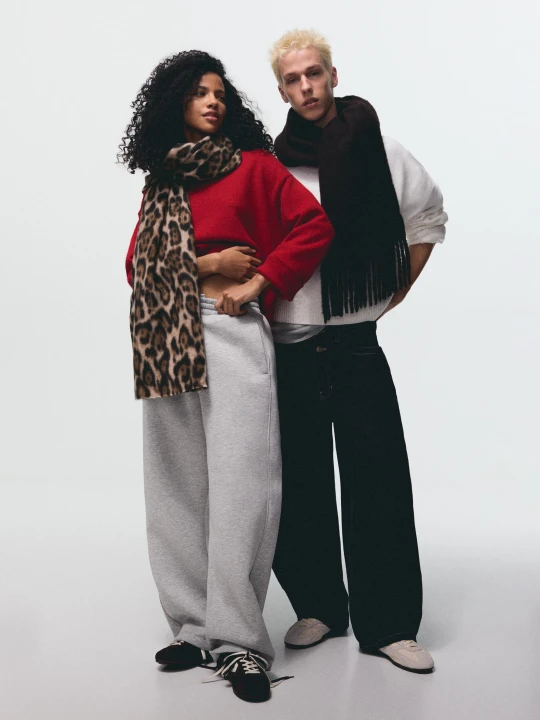 Zdjęcie produktu Bershka Szalik W Zwierzęcy Nadruk Kobieta Brązowy