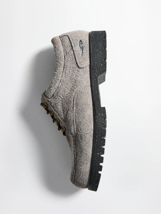 Zdjęcie produktu Bershka Sznurowane Buty Out Of Core Mężczyzna Szarobrązowy