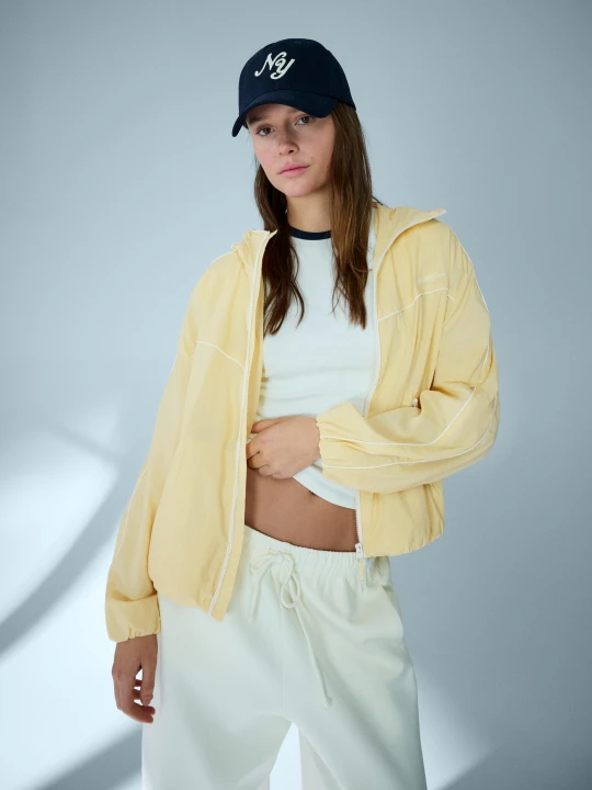 Zdjęcie produktu Bershka Techniczna Kurtka Z Kapturem Kobieta Beżowy