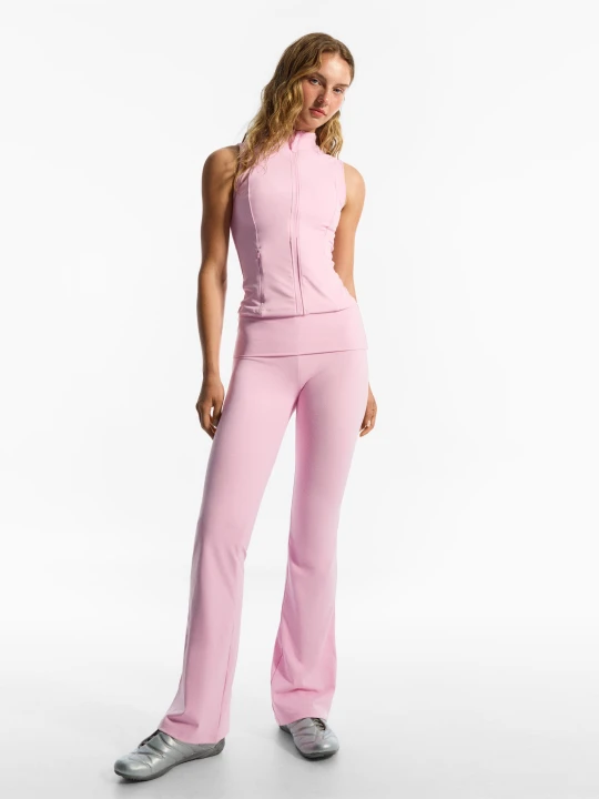 Zdjęcie produktu Bershka Techniczne Spodnie O Kroju Flare Z Podwiniętym Pasem Kobieta Cukierkowy Róż