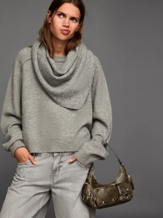 Zdjęcie produktu Bershka Torebka Na Ramię Z Wieloma Kieszeniami Kobieta Ciemnoszary
