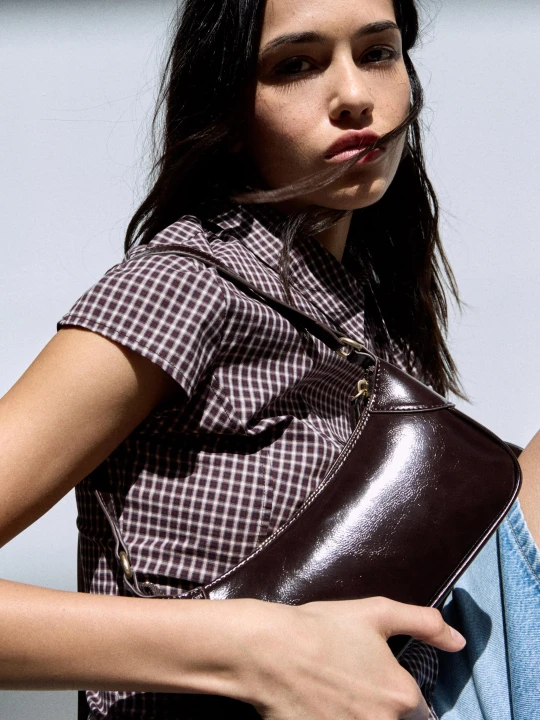 Zdjęcie produktu Bershka Torebka Na Ramię Ze Sztucznej Skóry Kobieta Brązowy